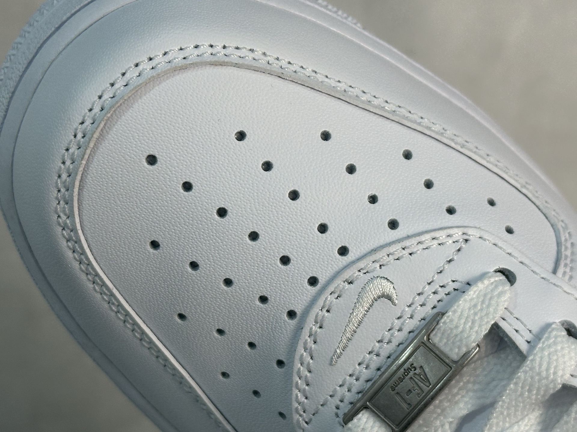 Nike Supreme Basic Shoes M-s