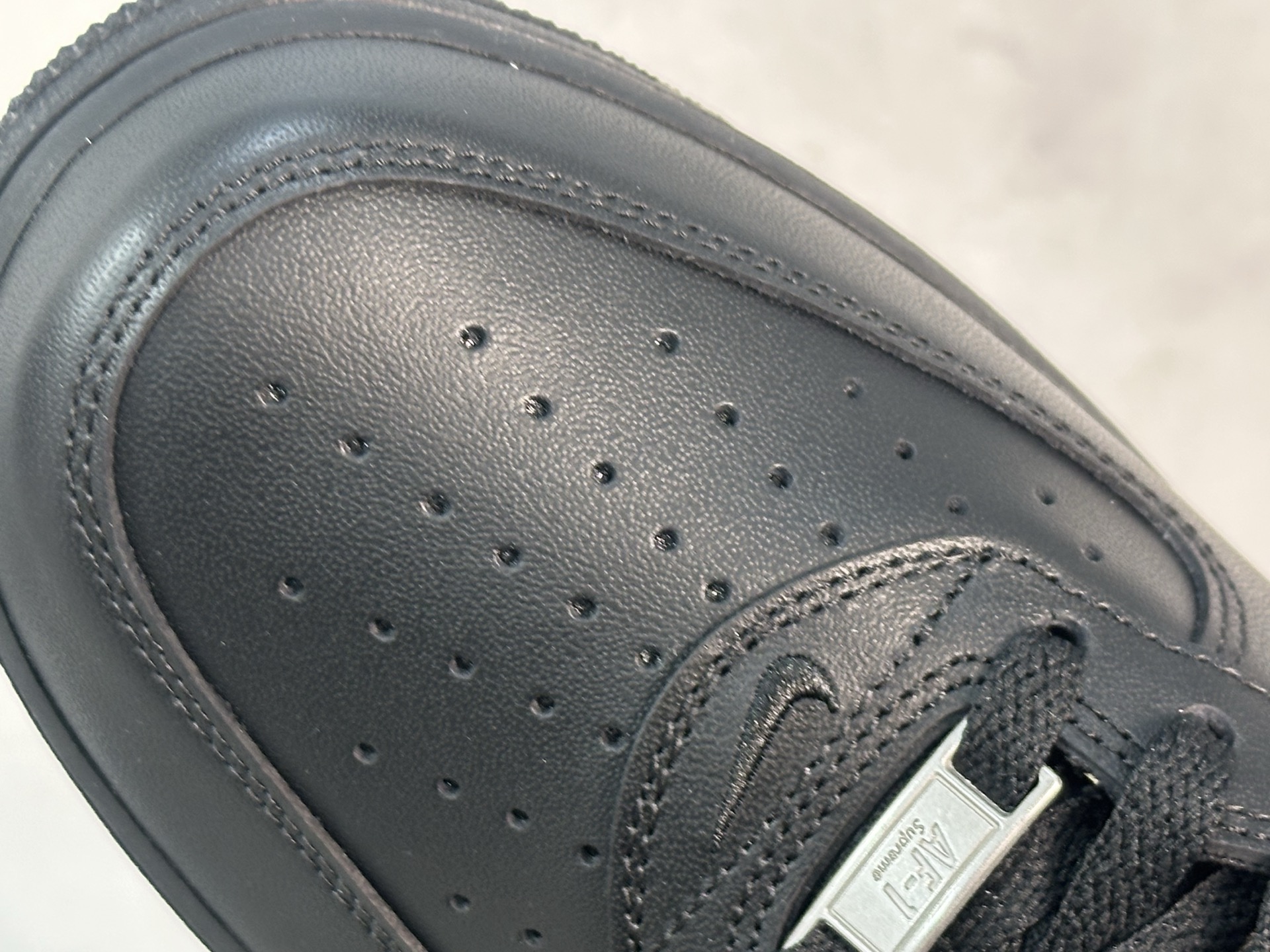 Nike Supreme Basic Shoes M-s