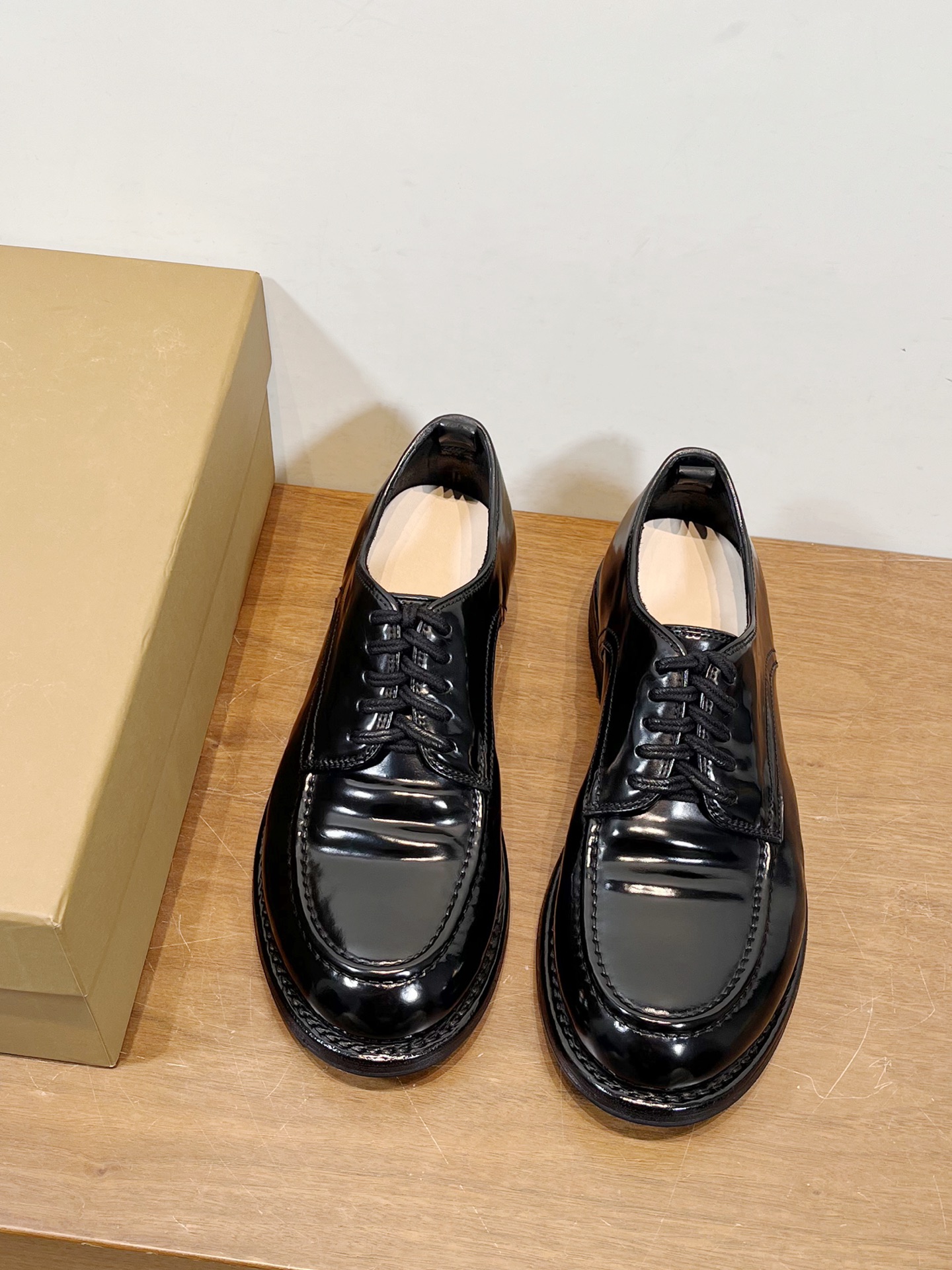 Male Basic Shoes