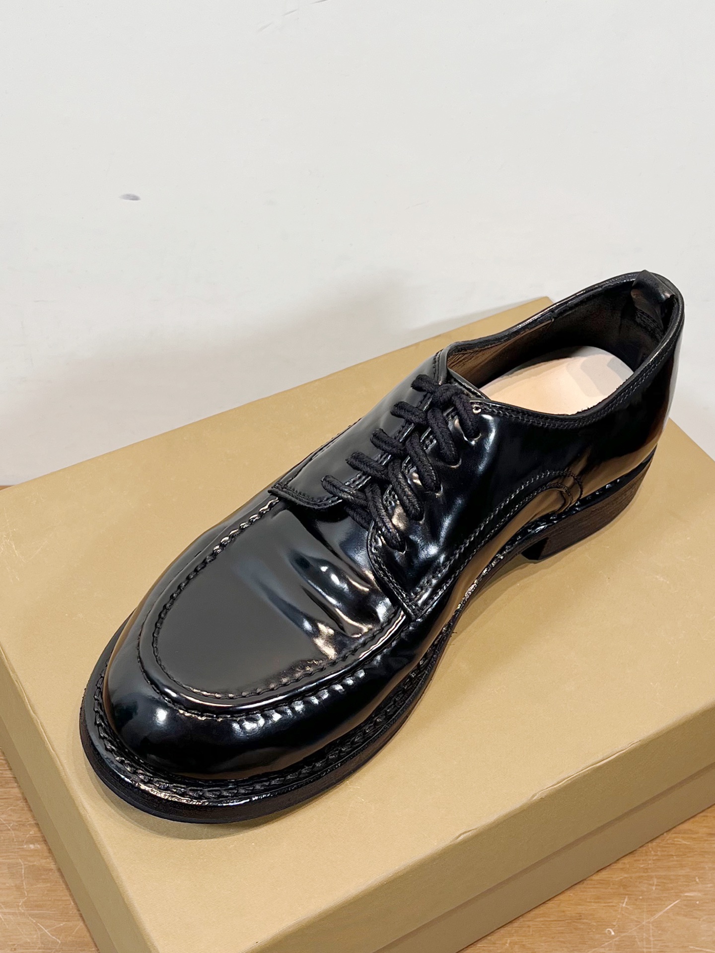 Male Basic Shoes