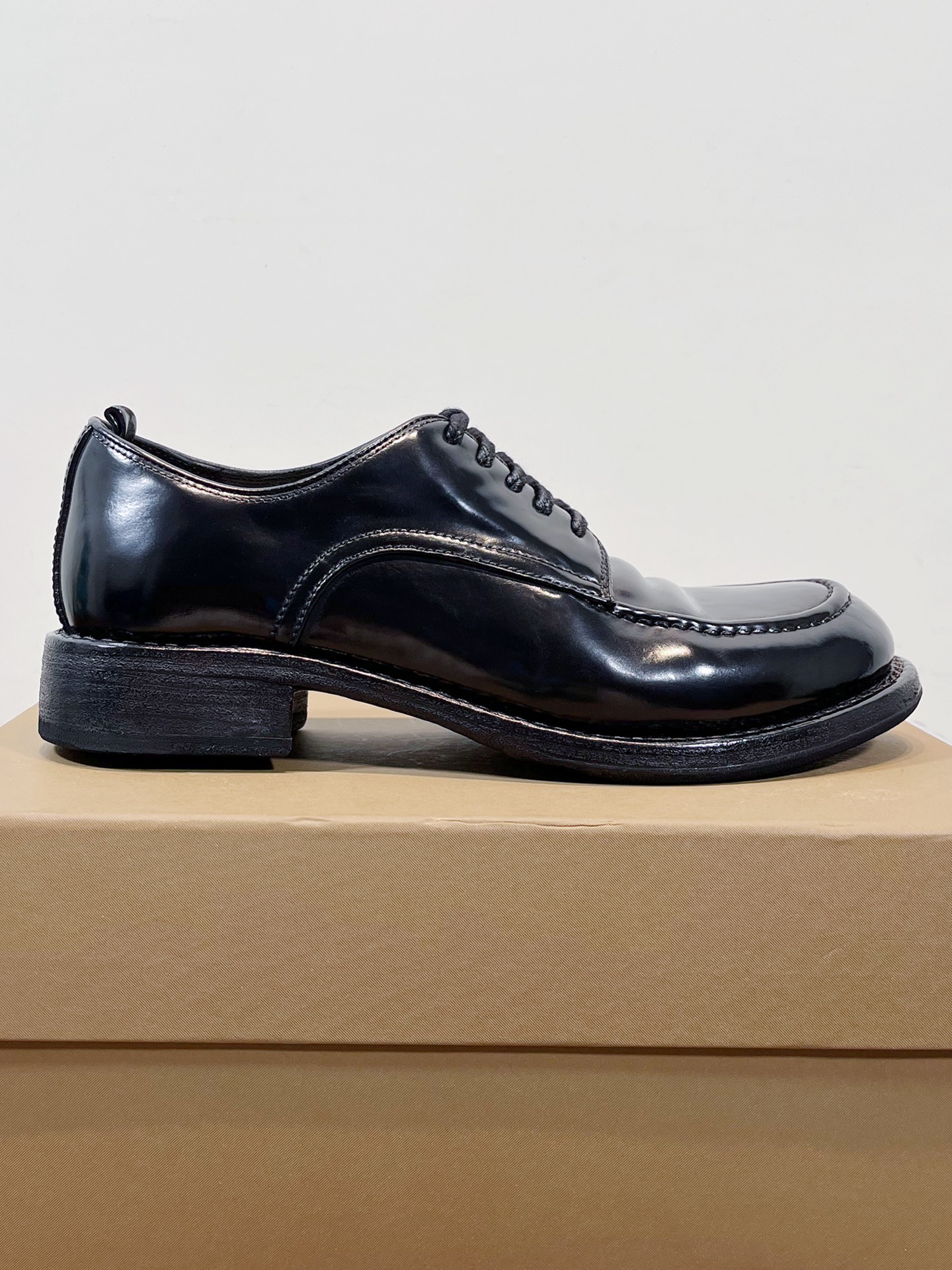 Male Basic Shoes