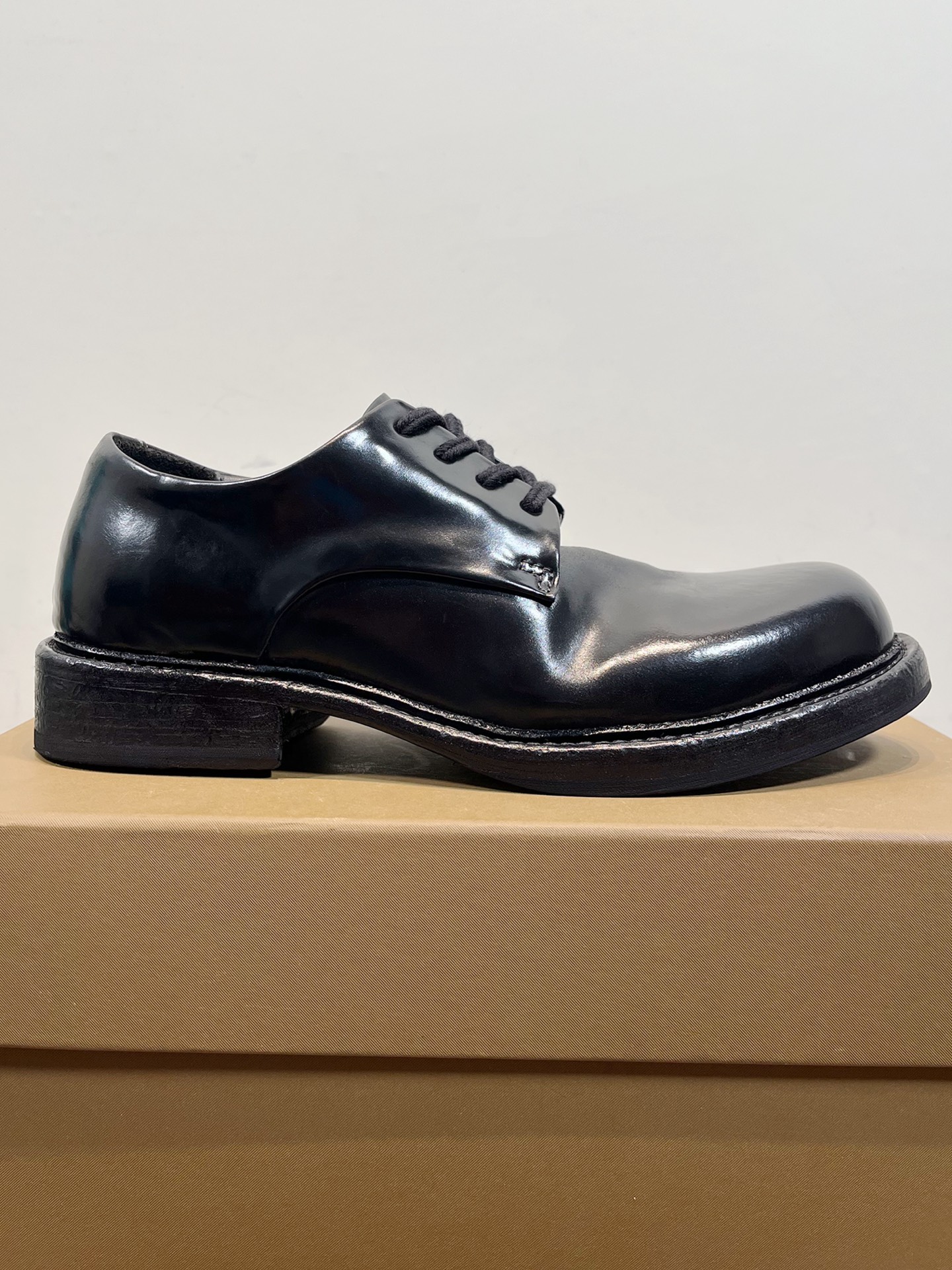 Male Basic Shoes