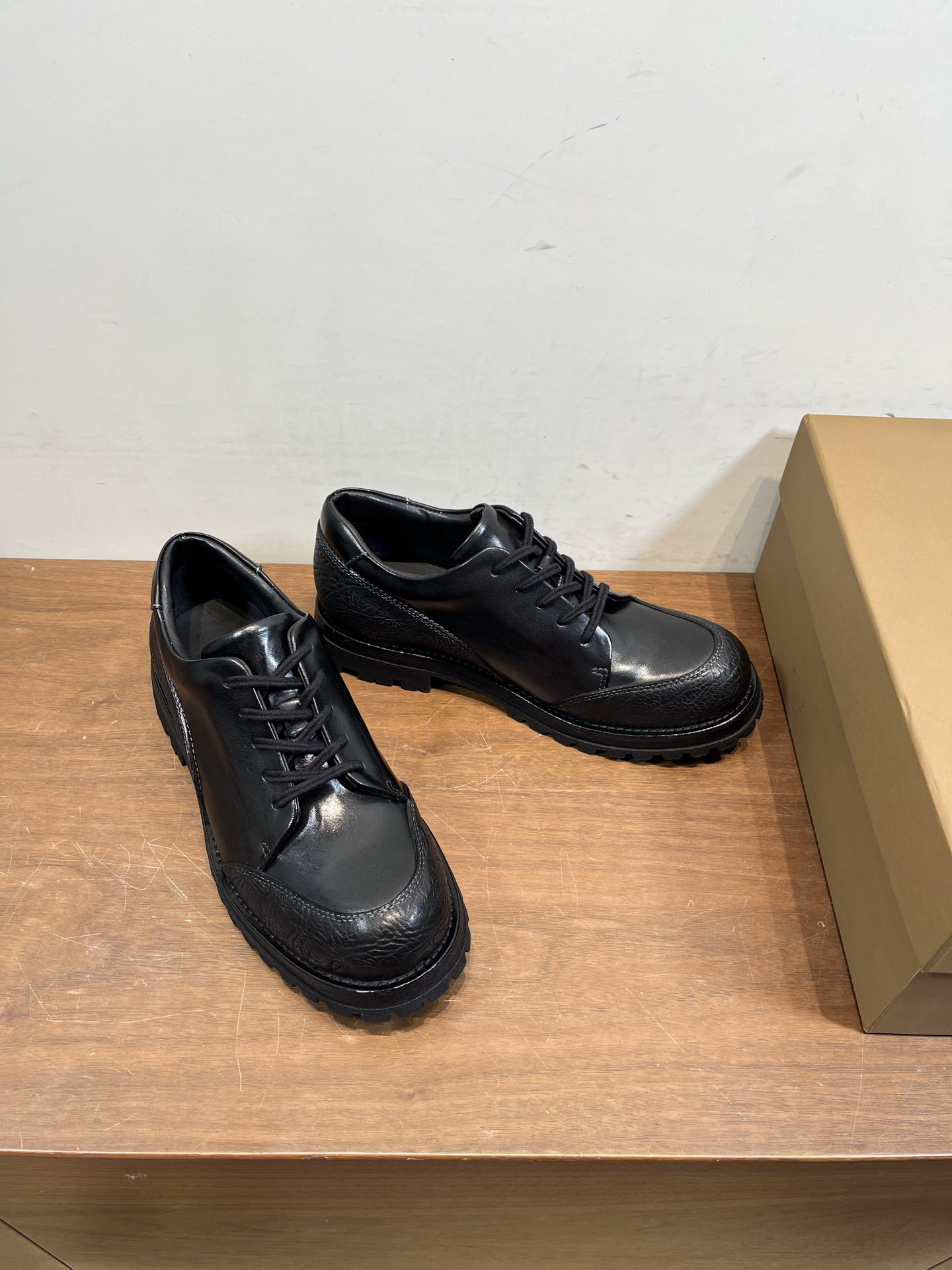Male Basic Shoes