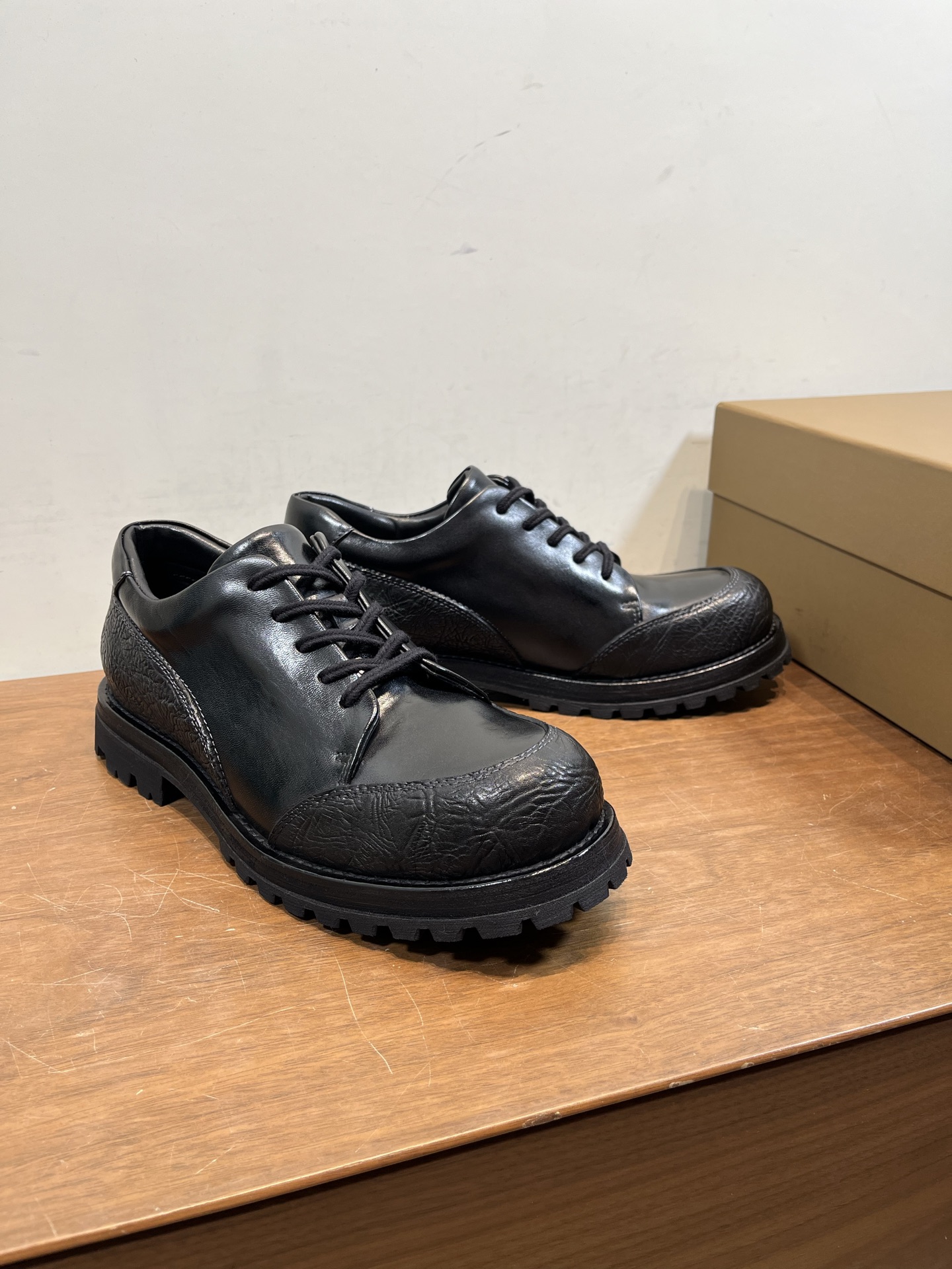 Male Basic Shoes