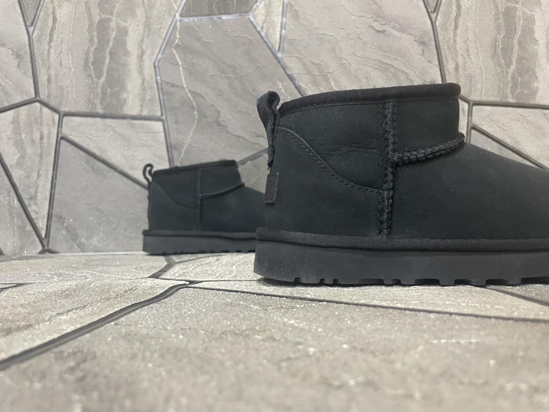 Ugg Boots Black M-l-s