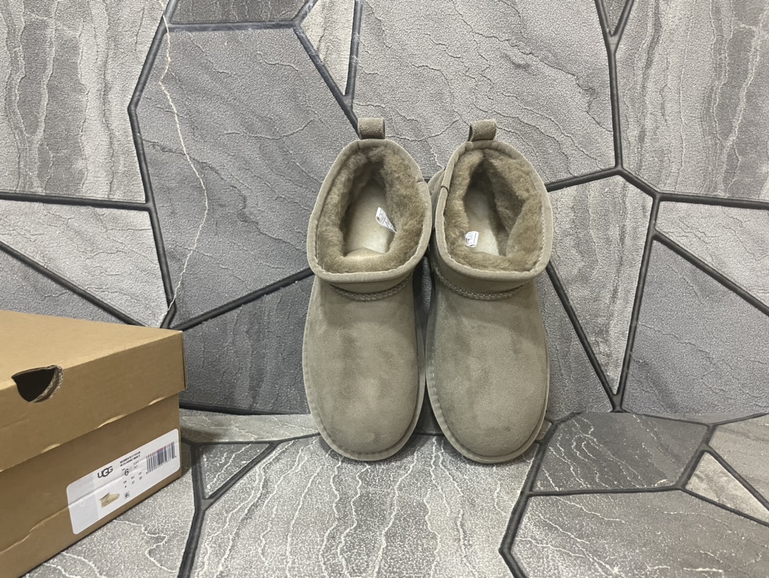 Ugg Boots M-l-s