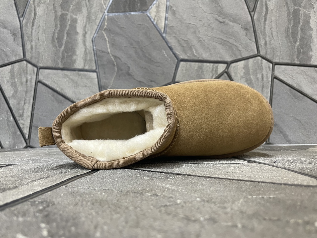 Ugg Basic Shoes M-l