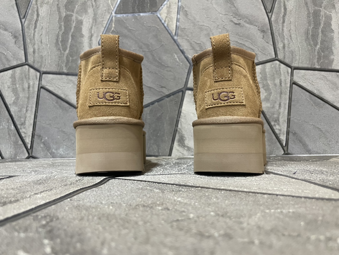 Ugg Basic Shoes M-l