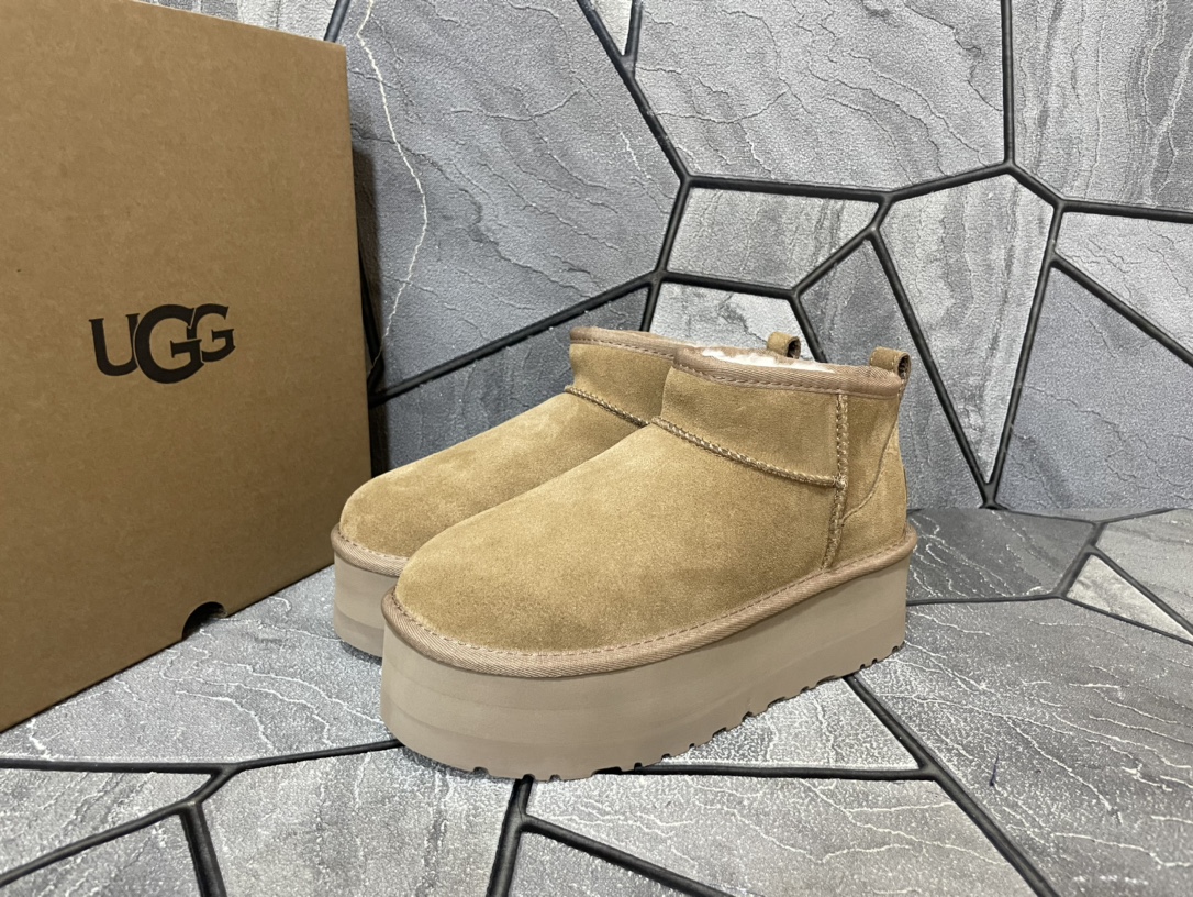 Ugg Basic Shoes M-l