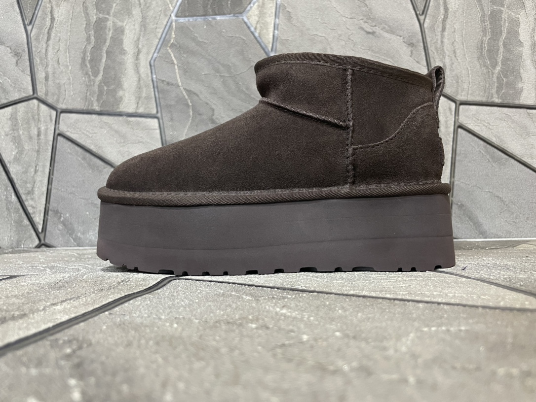 Ugg Basic Shoes M-l