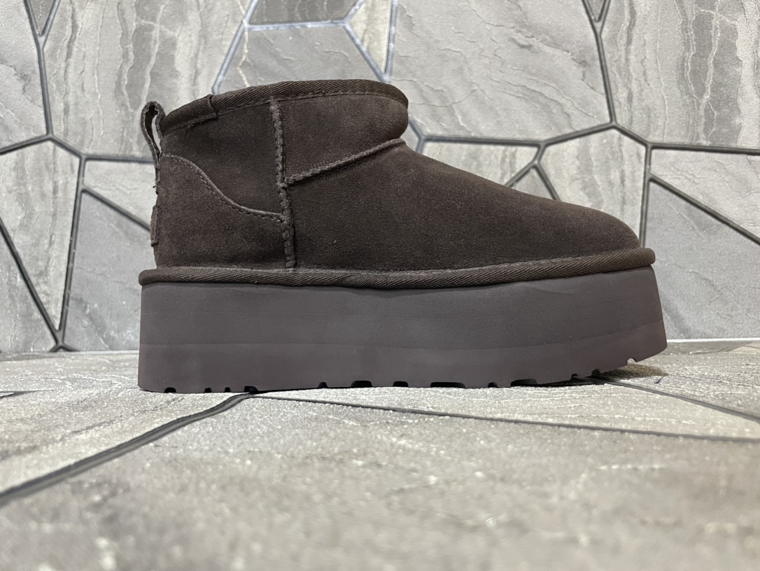 Ugg Basic Shoes M-l