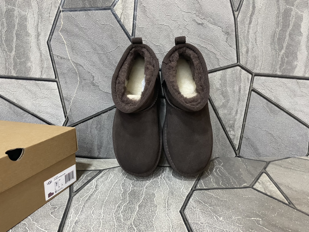 Ugg Basic Shoes M-l