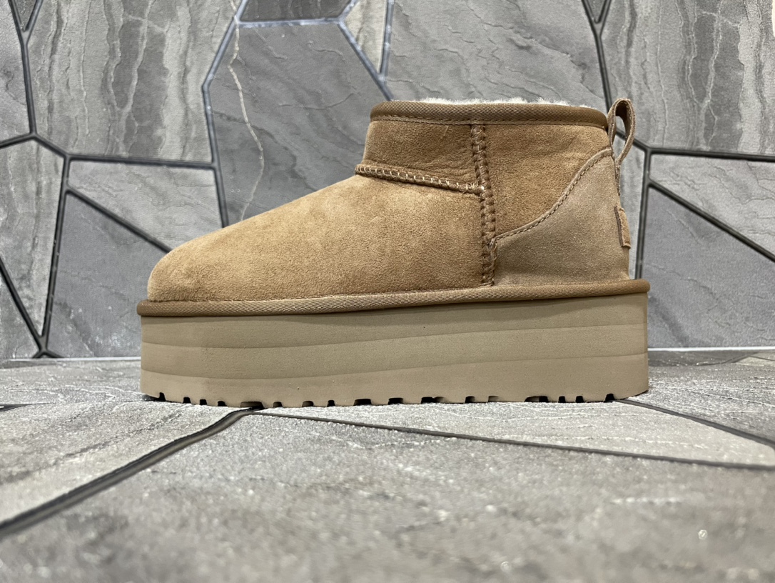 Ugg Basic Shoes M-l