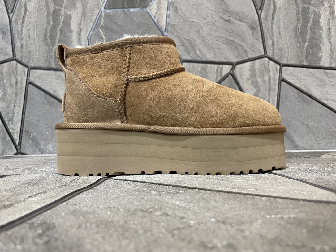 Ugg Basic Shoes M-l