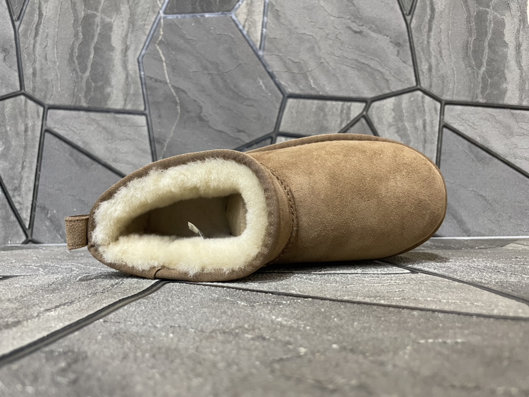 Ugg Basic Shoes M-l