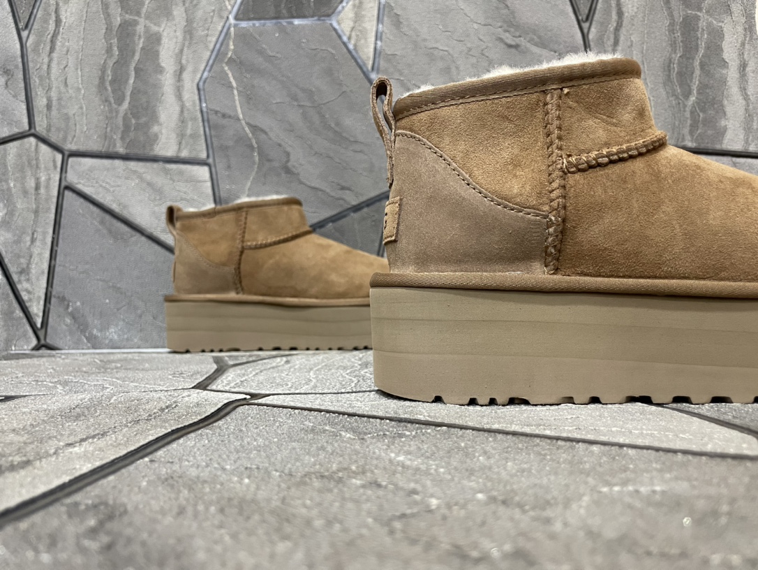 Ugg Basic Shoes M-l