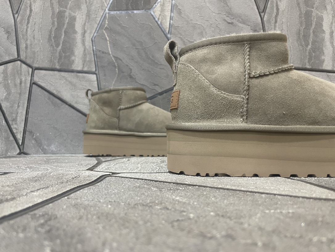 Ugg Basic Shoes M-l