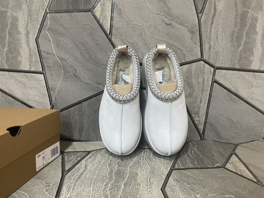 Ugg Basic Shoes Gray S