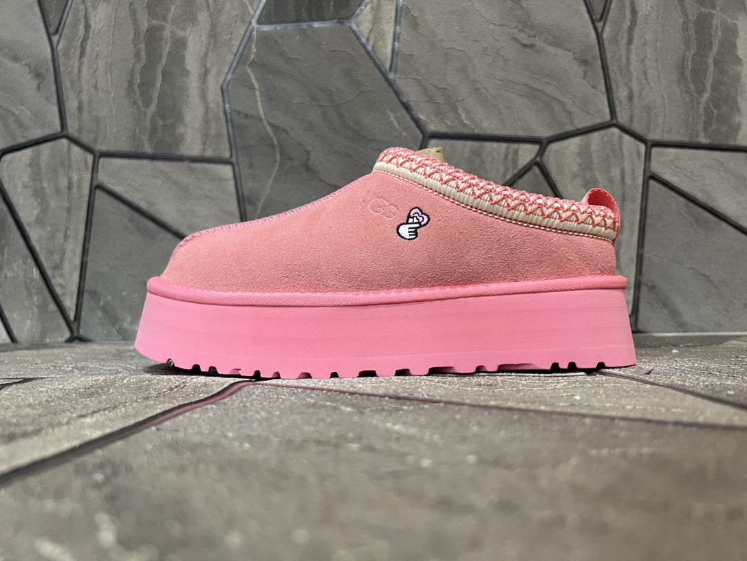 Ugg Basic Shoes Pink S