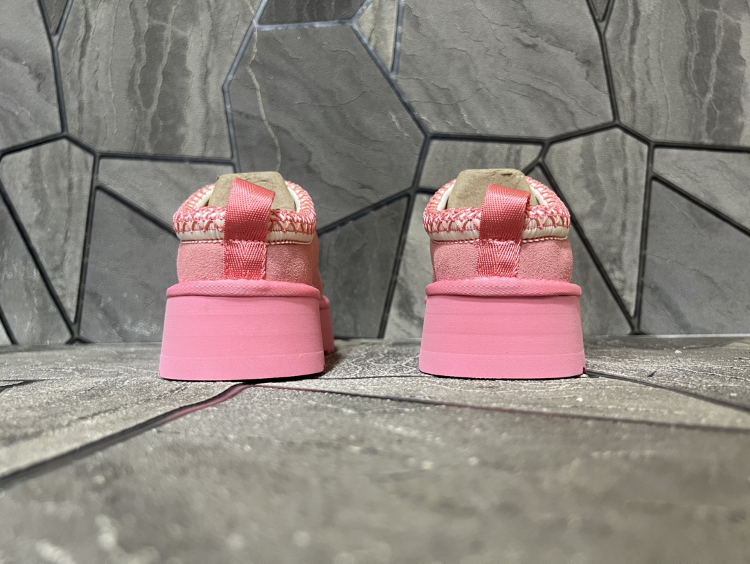 Ugg Basic Shoes Pink S