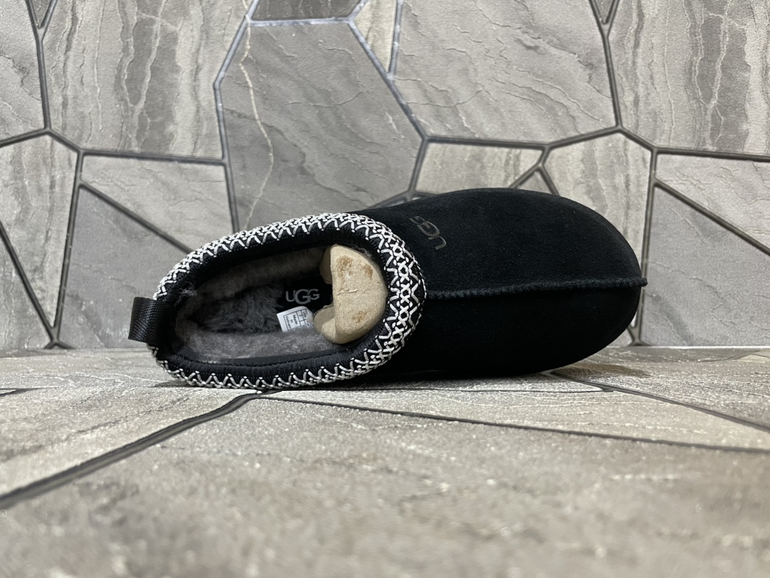 Ugg Basic Shoes Black S