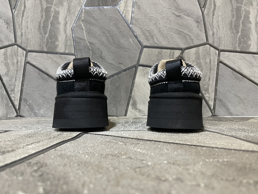 Ugg Basic Shoes Black S