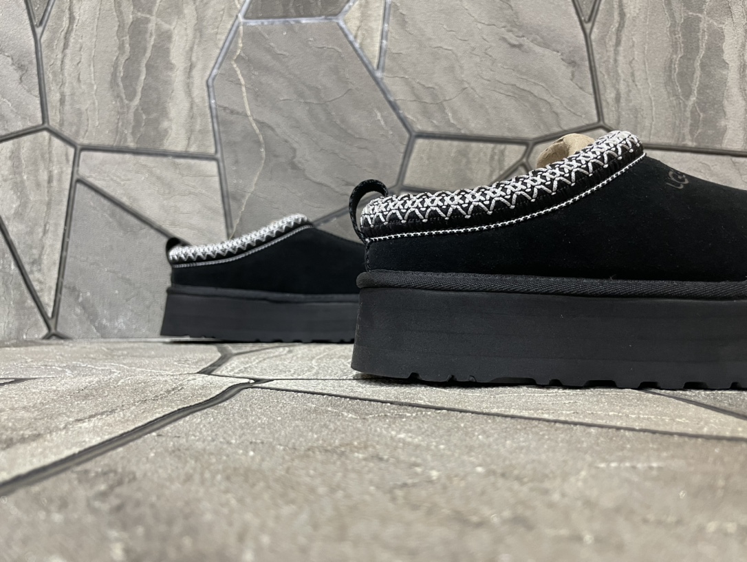 Ugg Basic Shoes Black S