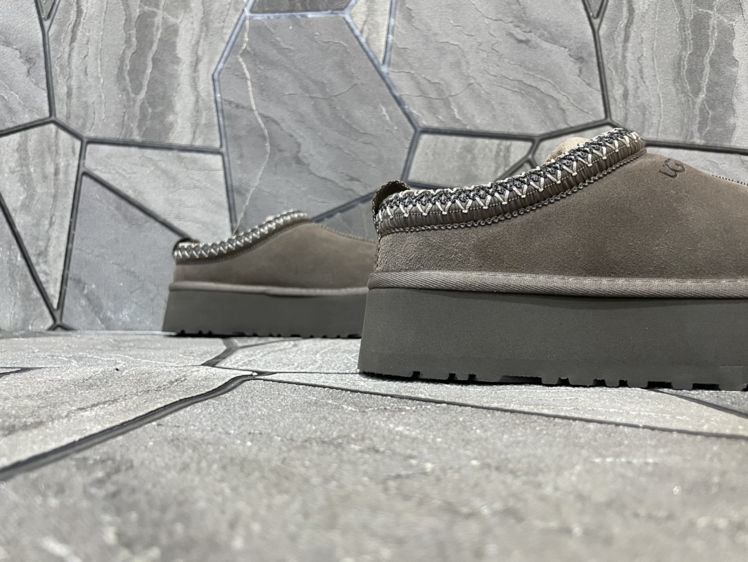 Ugg Basic Shoes S