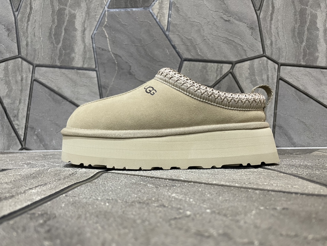 Ugg Basic Shoes S