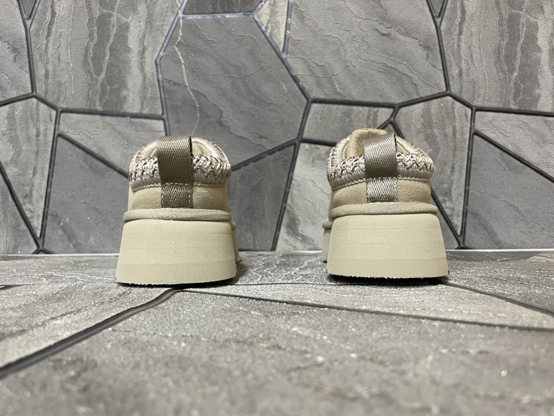 Ugg Basic Shoes S