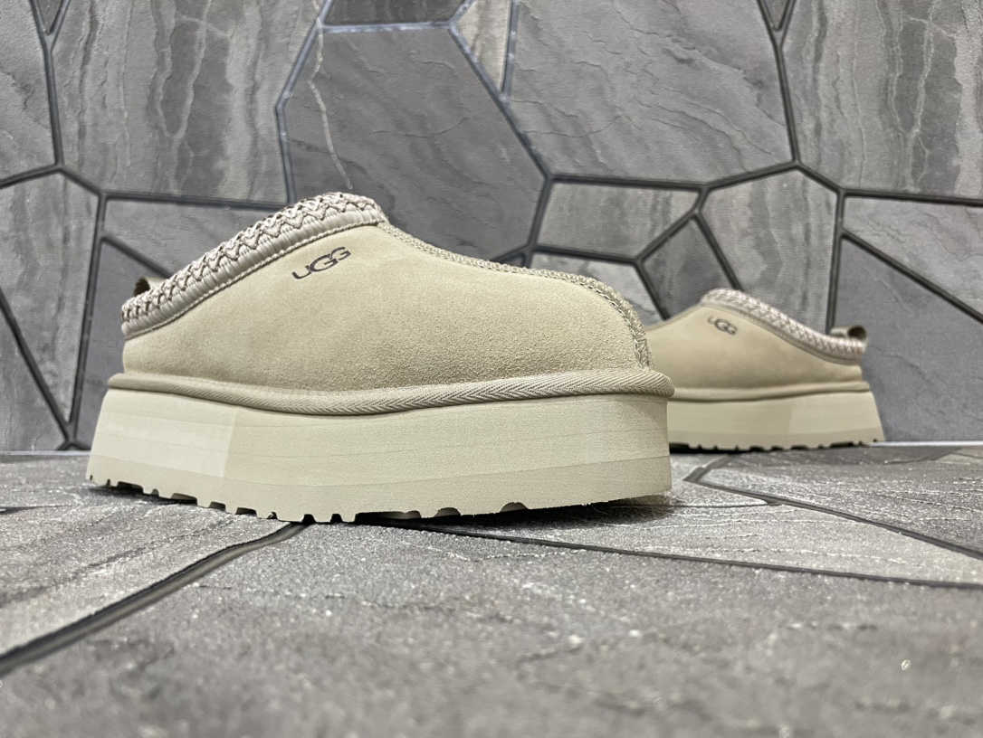 Ugg Basic Shoes S