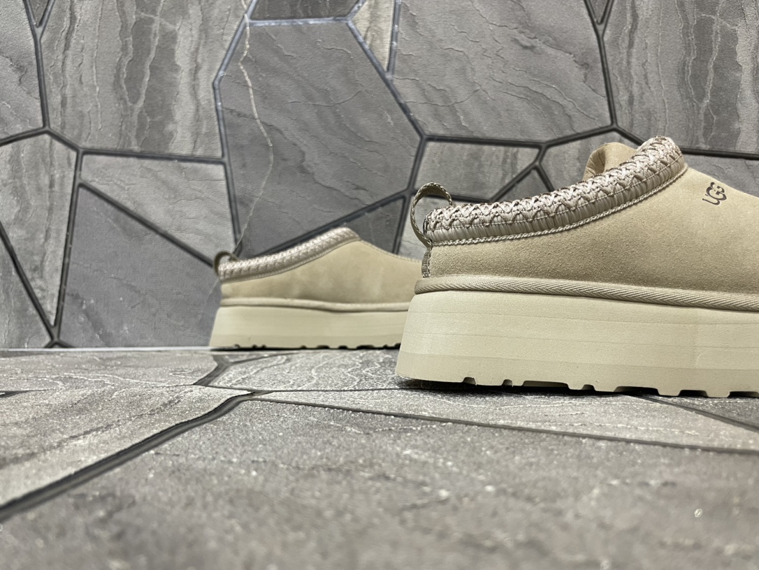 Ugg Basic Shoes S