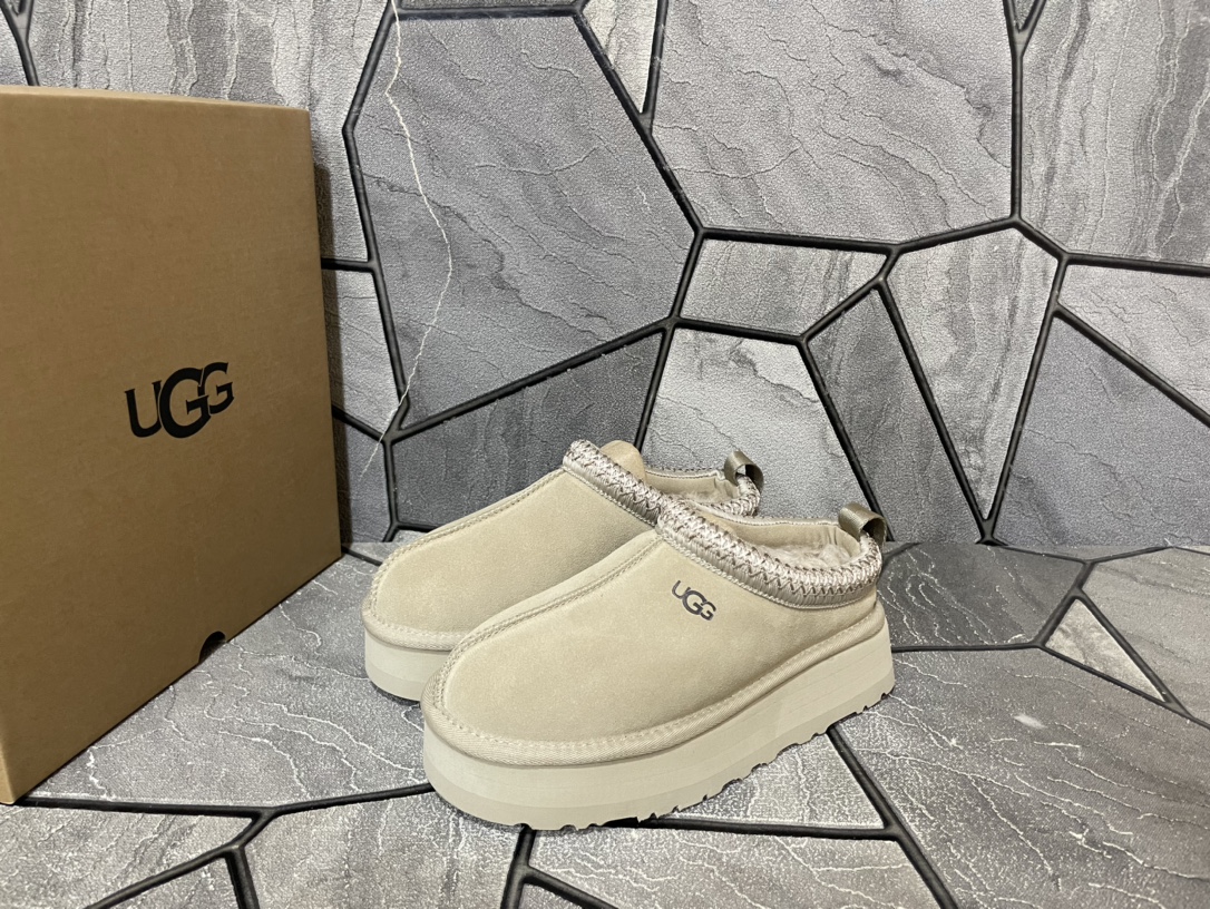 Ugg Basic Shoes S