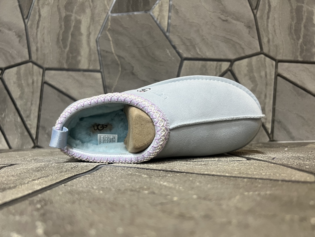 Ugg Basic Shoes Blue S