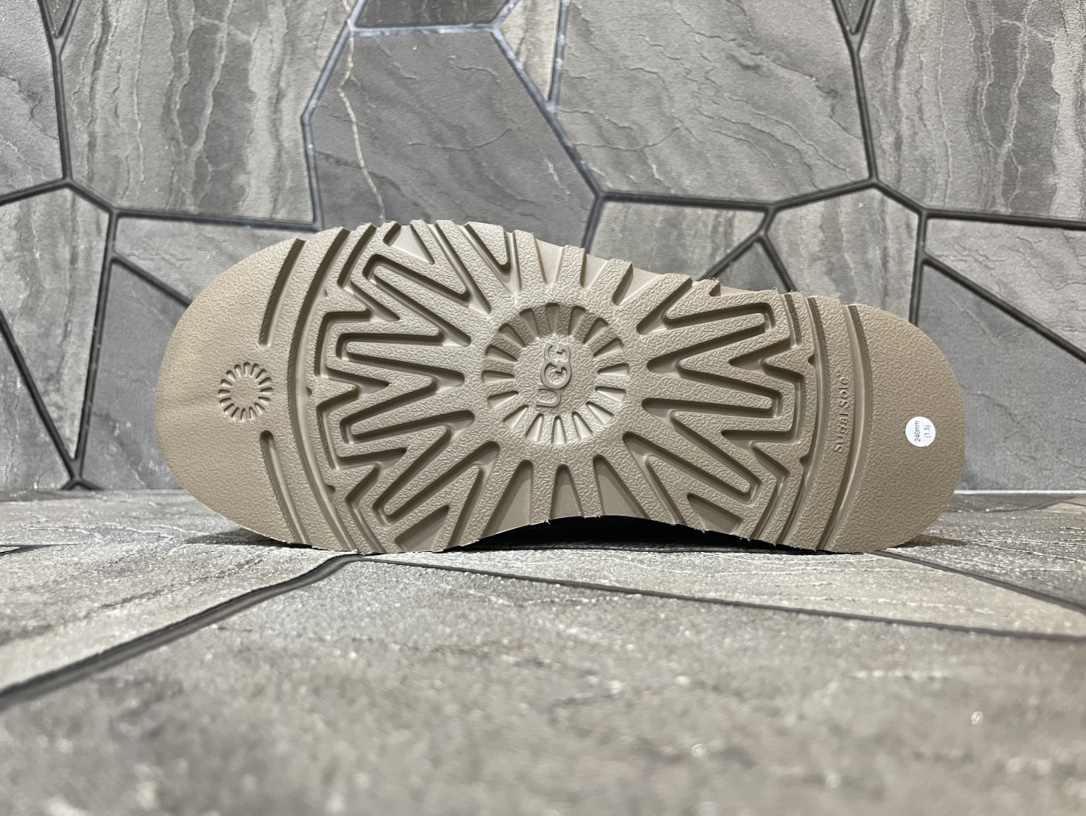 Ugg Basic Shoes S