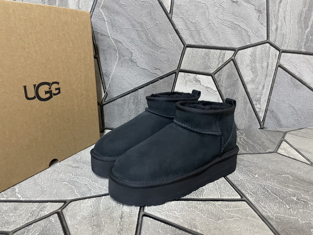 Ugg Basic Shoes Black M-l