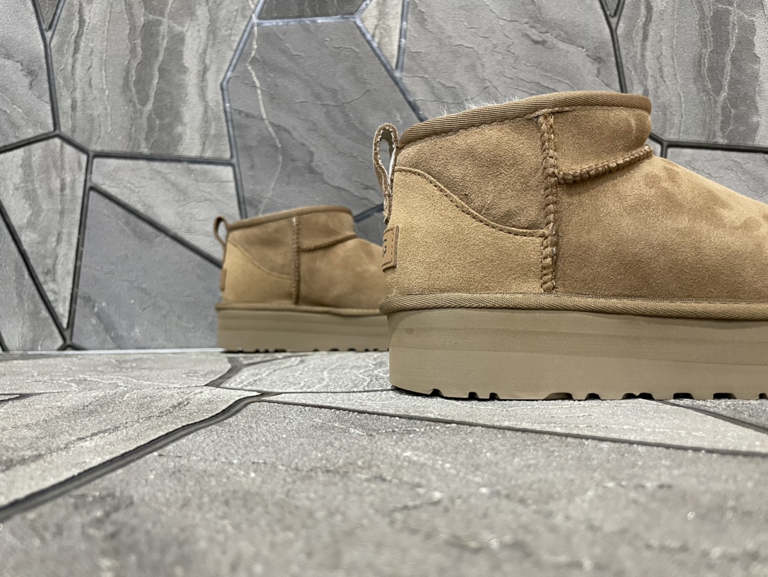 Ugg Basic Shoes M-l