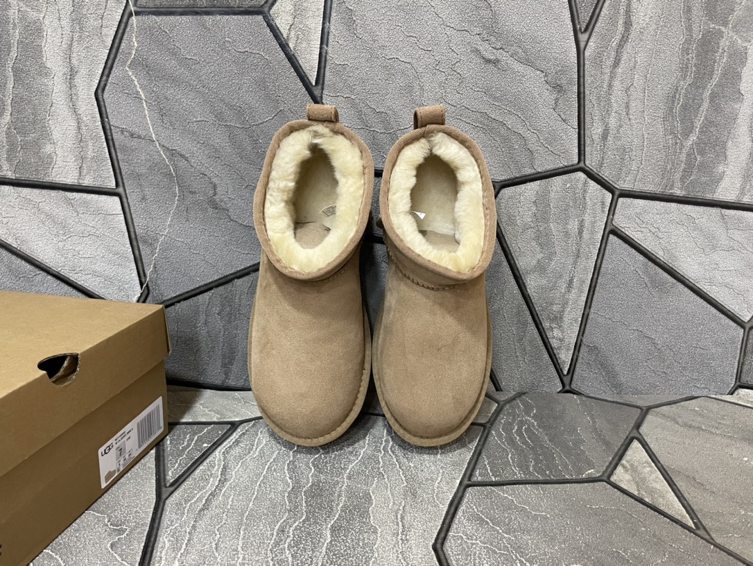 Ugg Basic Shoes M-l