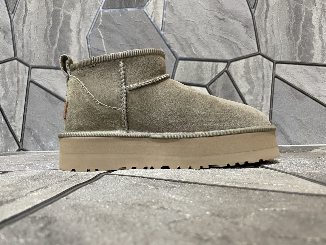 Ugg Basic Shoes M-l