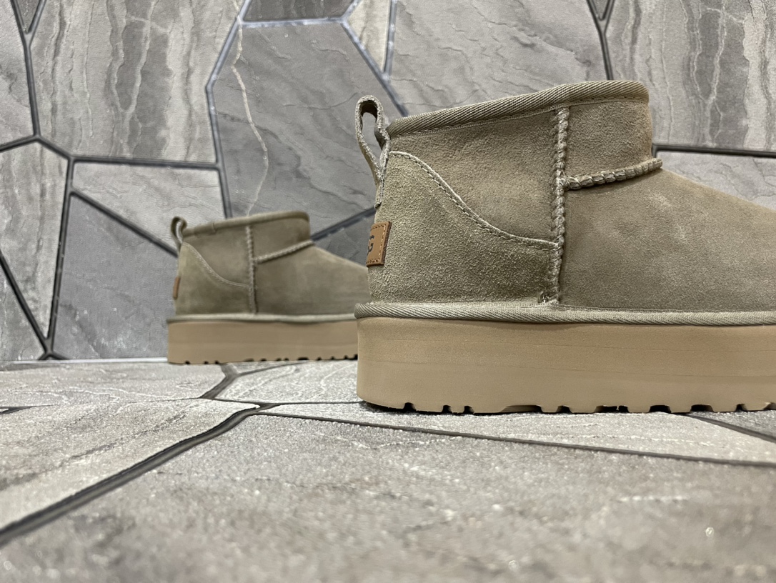 Ugg Basic Shoes M-l