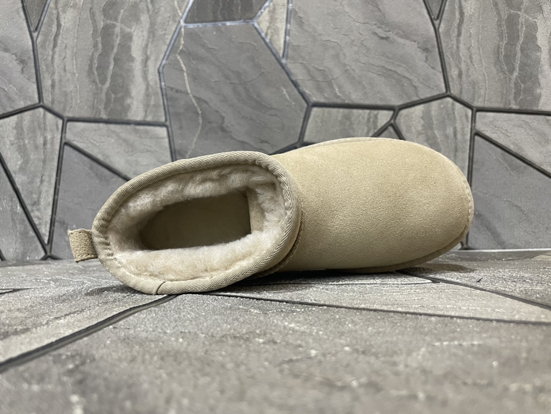 Ugg Basic Shoes M-l