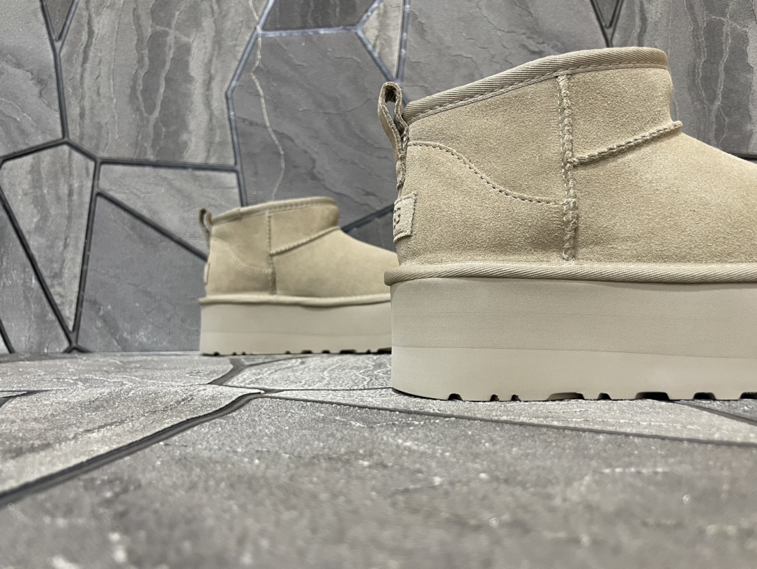 Ugg Basic Shoes M-l
