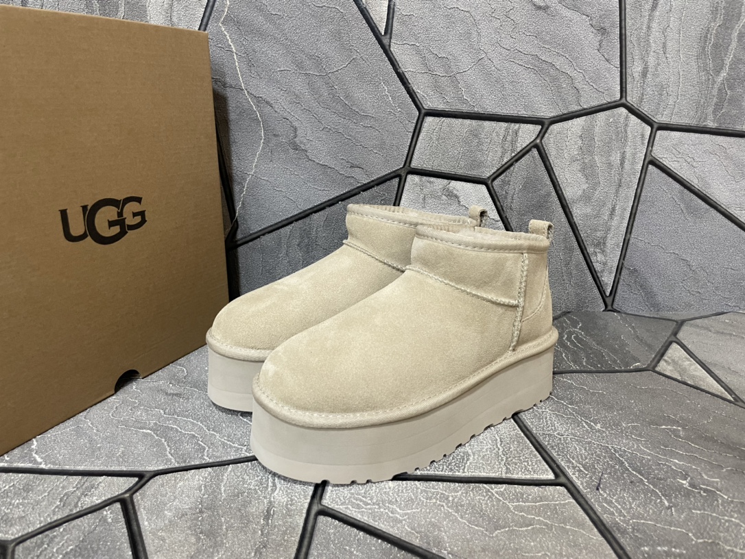 Ugg Basic Shoes M-l