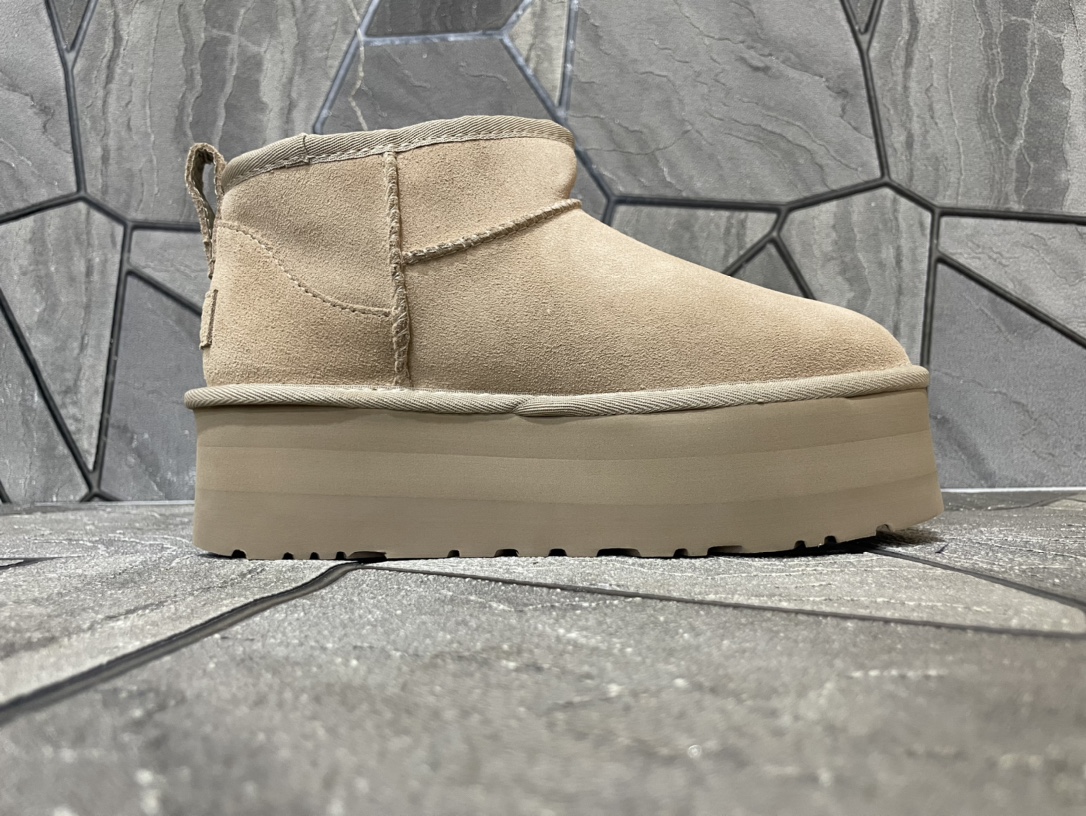 Ugg Basic Shoes M-l