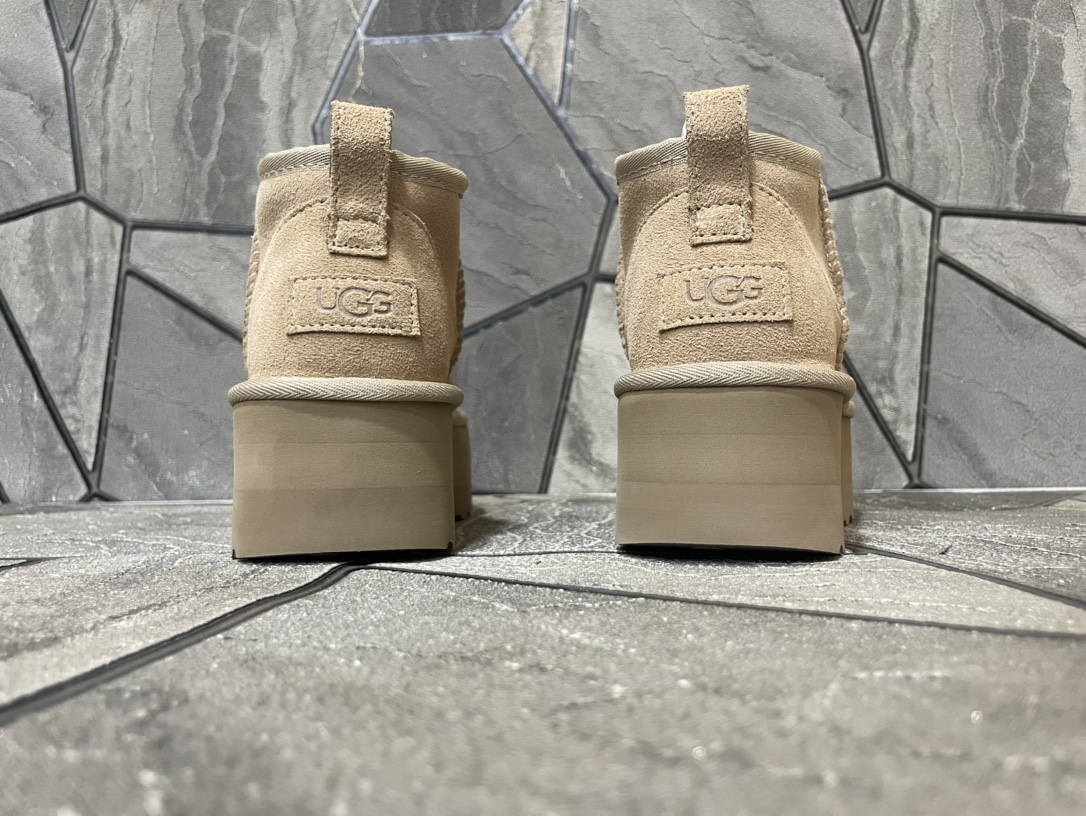 Ugg Basic Shoes M-l