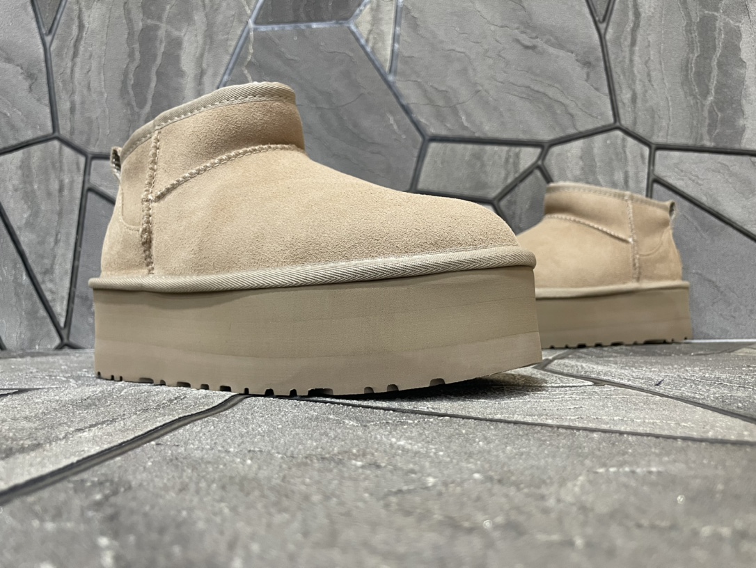 Ugg Basic Shoes M-l