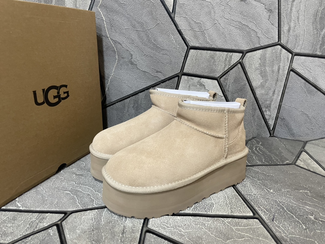 Ugg Basic Shoes M-l