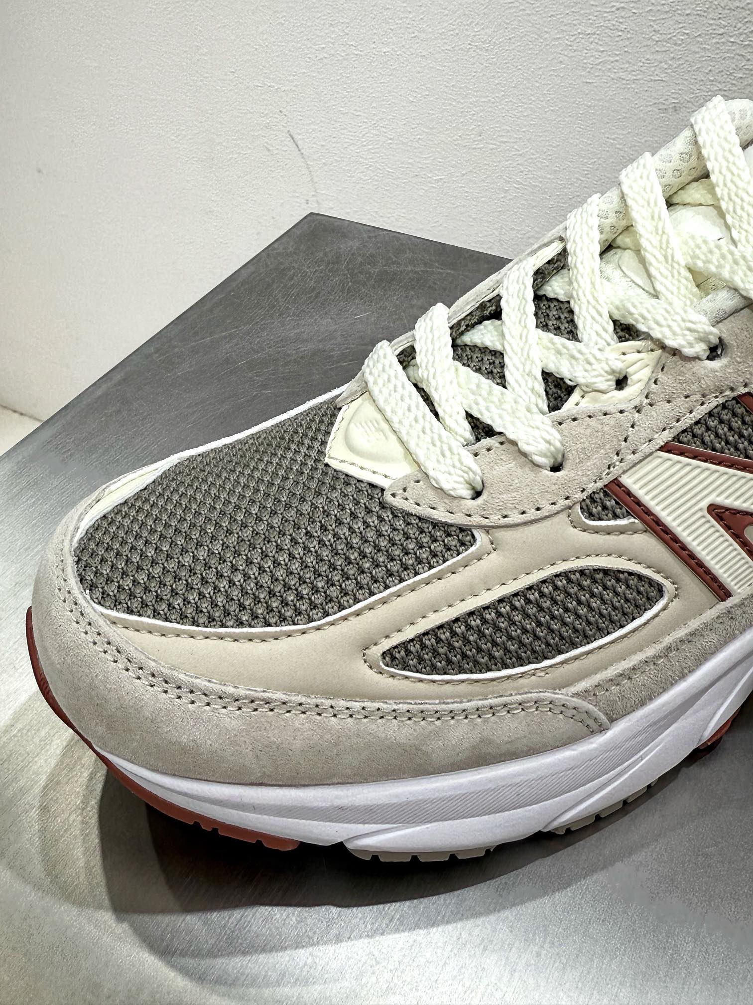 New Balance Male Basic Shoes Breathable L