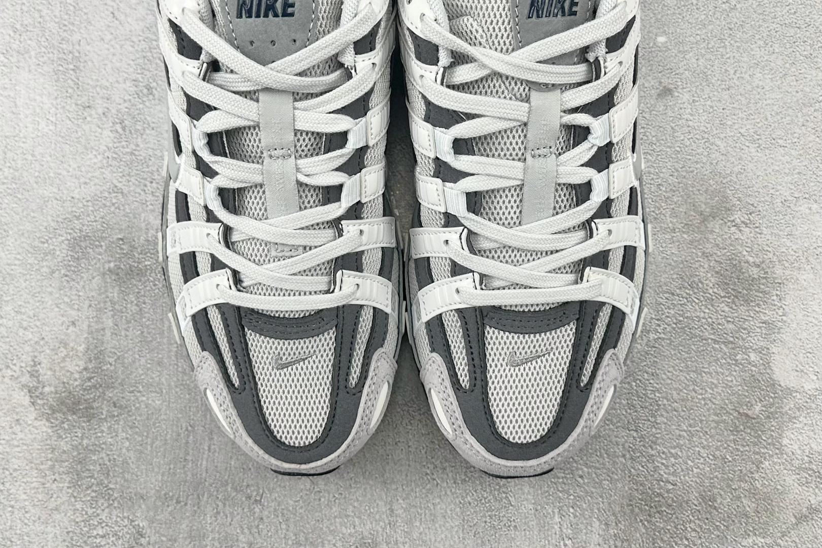 Nike Basic Shoes White