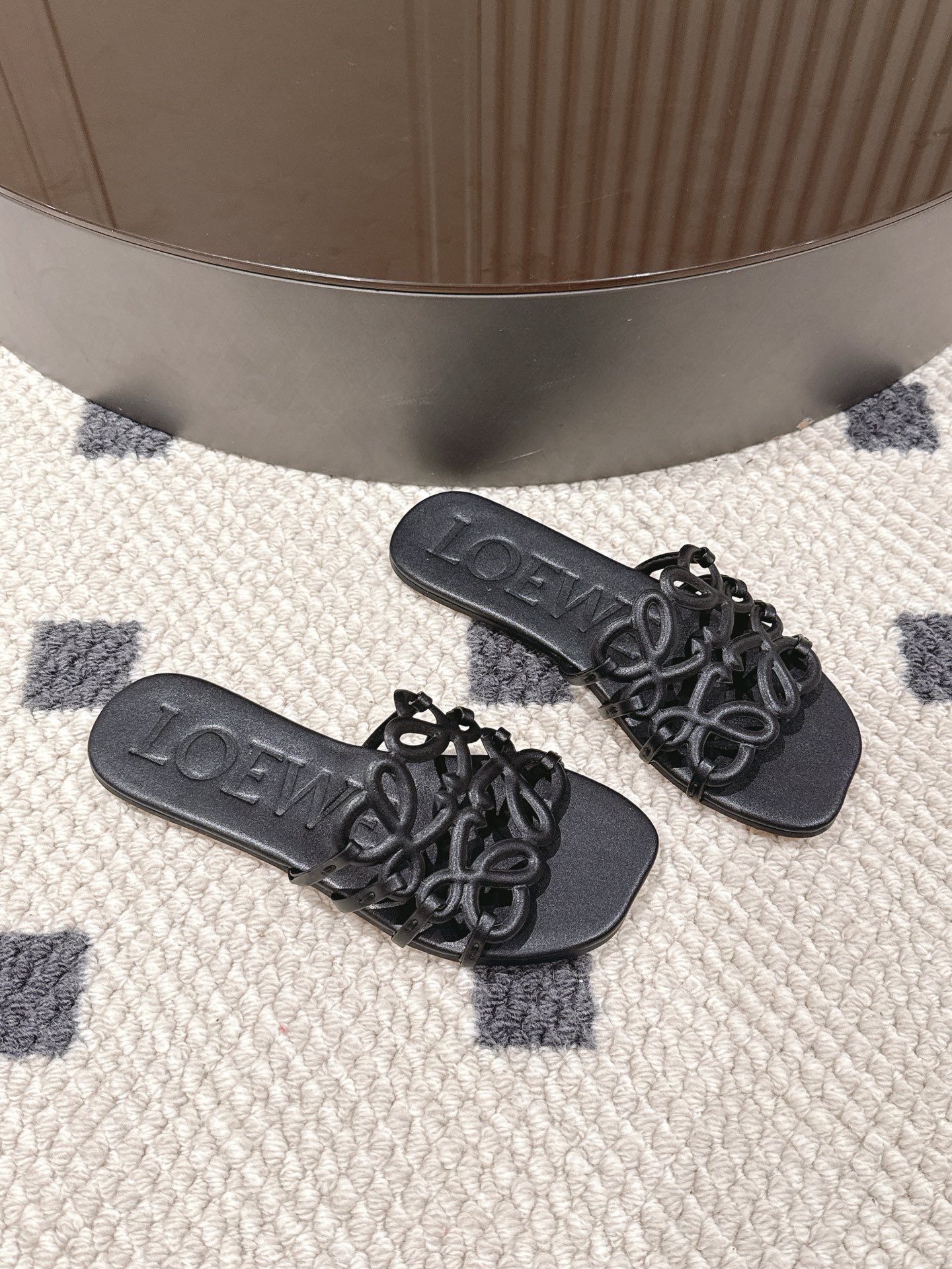 Loewe Slippers L-s